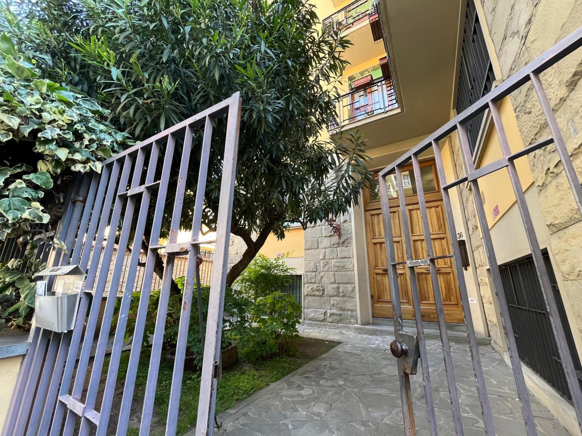 Orcagna Suite With Parking Florence Exterior photo